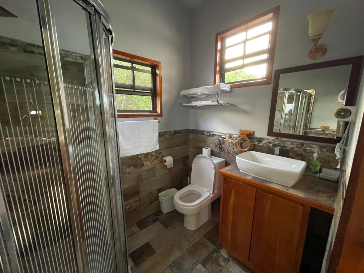 Hidden Treasure Vacation Home Blue Bay Cottage Caye Caulker Bagian luar foto