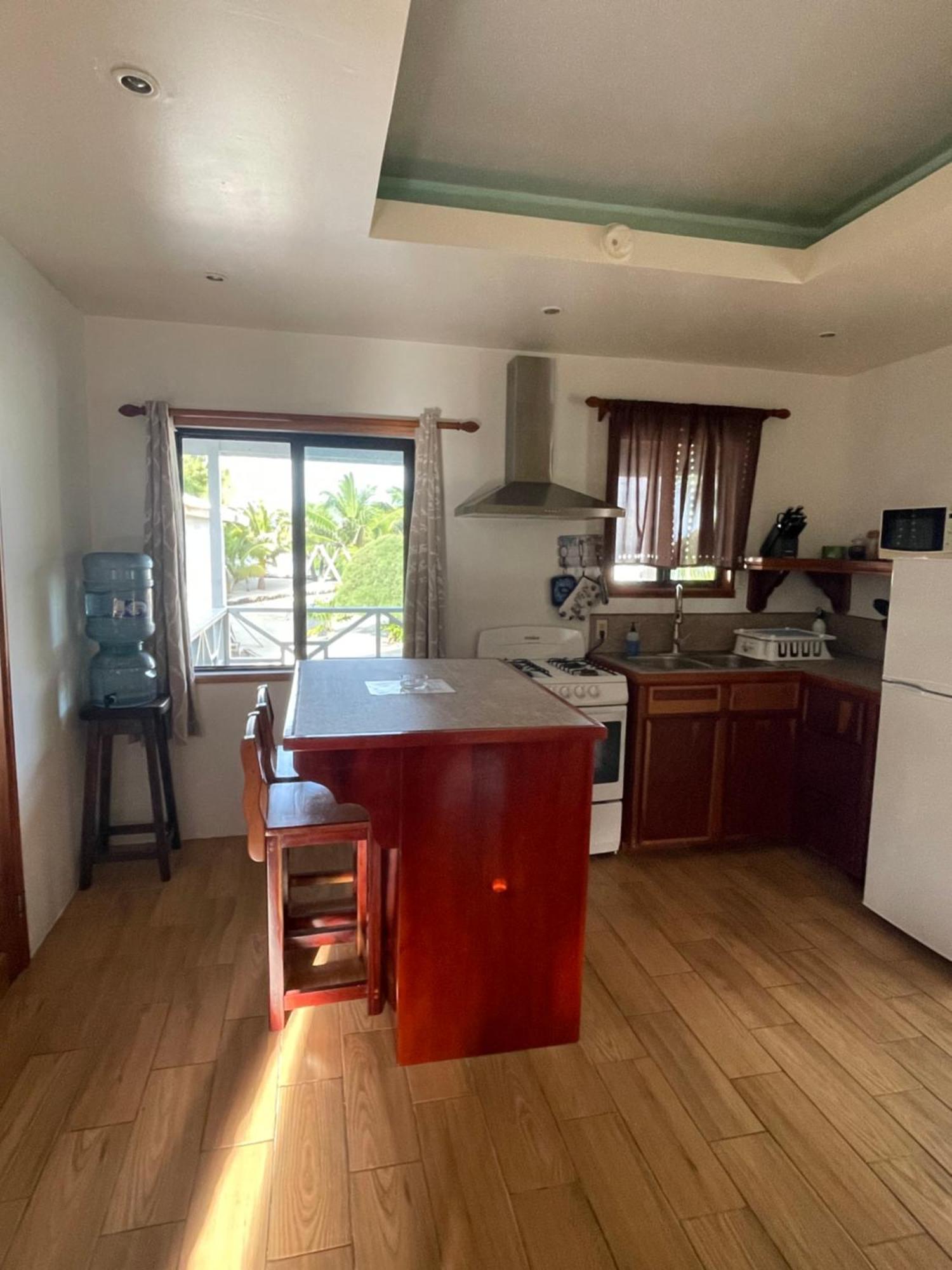 Hidden Treasure Vacation Home Blue Bay Cottage Caye Caulker Bagian luar foto